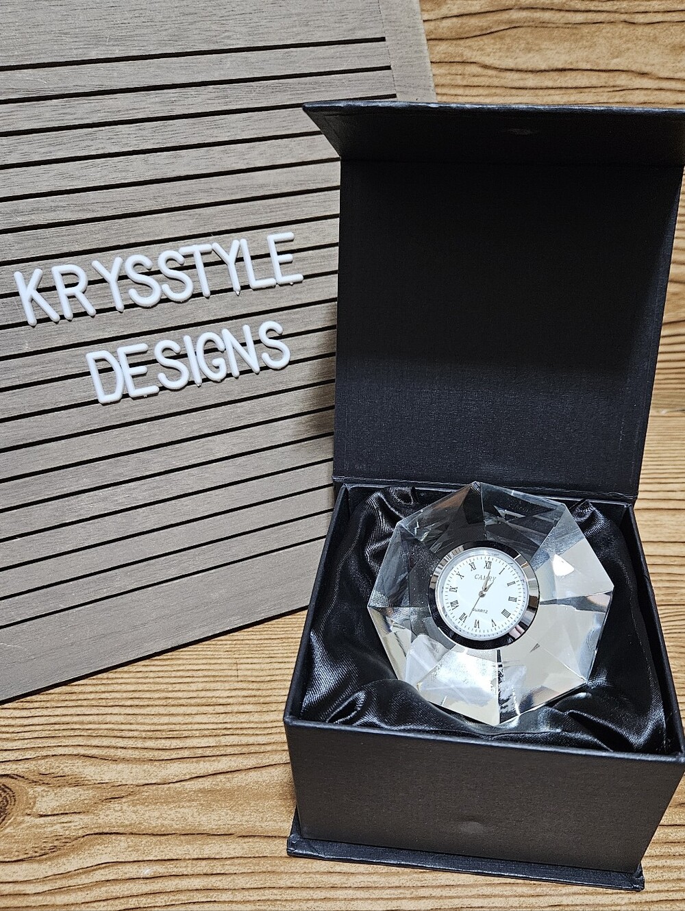 Camry Quartz Crystal Table Clock